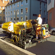Асфальтоукладчик BOMAG BF 223 C