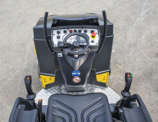 Каток тандемный BOMAG BW 80 AD-5