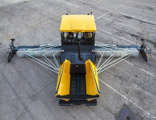 Асфальтоукладчик BOMAG BF 900 C