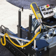 Асфальтоукладчик BOMAG BF 900 C