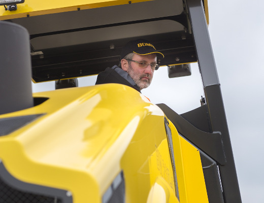 Грунтовый каток BOMAG BW 216 D-40