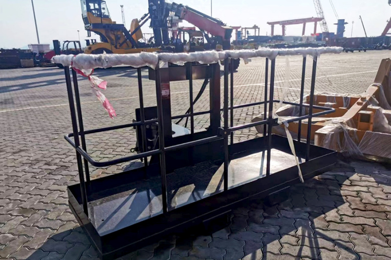 Телескопический погрузчик SANY STH1256A с сертифицированной платформой, двигатель CUMMINS QSF3.8 T3 93 кВт, высота подъема 17,1 м, грузоподъемность 5440 кг