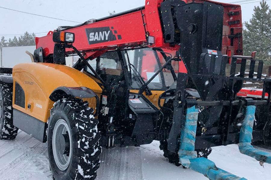 Телескопический погрузчик SANY STH844A, двигатель CUMMINS QSF3.8 T3, 93 кВт, 131,88 л.с., высота подъема 13,4 м, грузоподъемность 3 630 кг