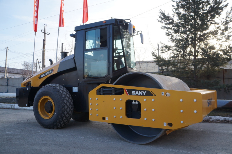 Грунтовый каток SANY SSR180C-8