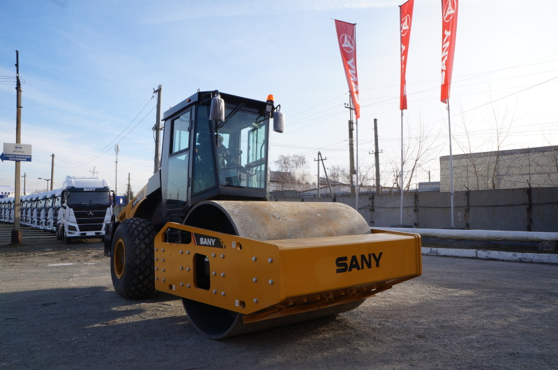Грунтовый каток SANY SSR180C-8