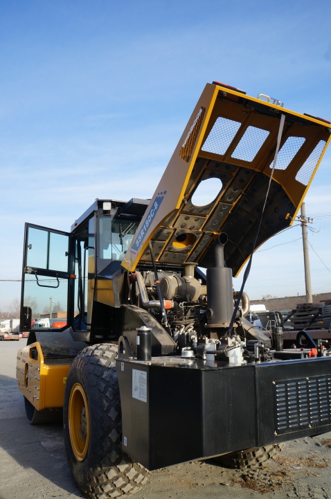 Грунтовый каток SANY SSR180C-8