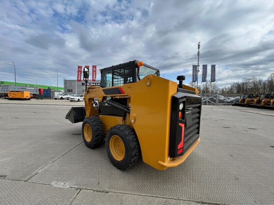 Мини-погрузчик SANY SS210R