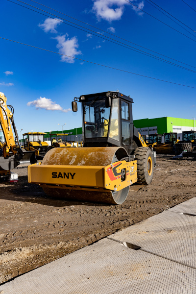 Грунтовый каток SANY SSR140C-8
