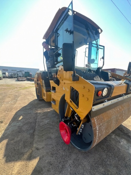 Грунтовые катки SANY Дорожный каток STR80C-10