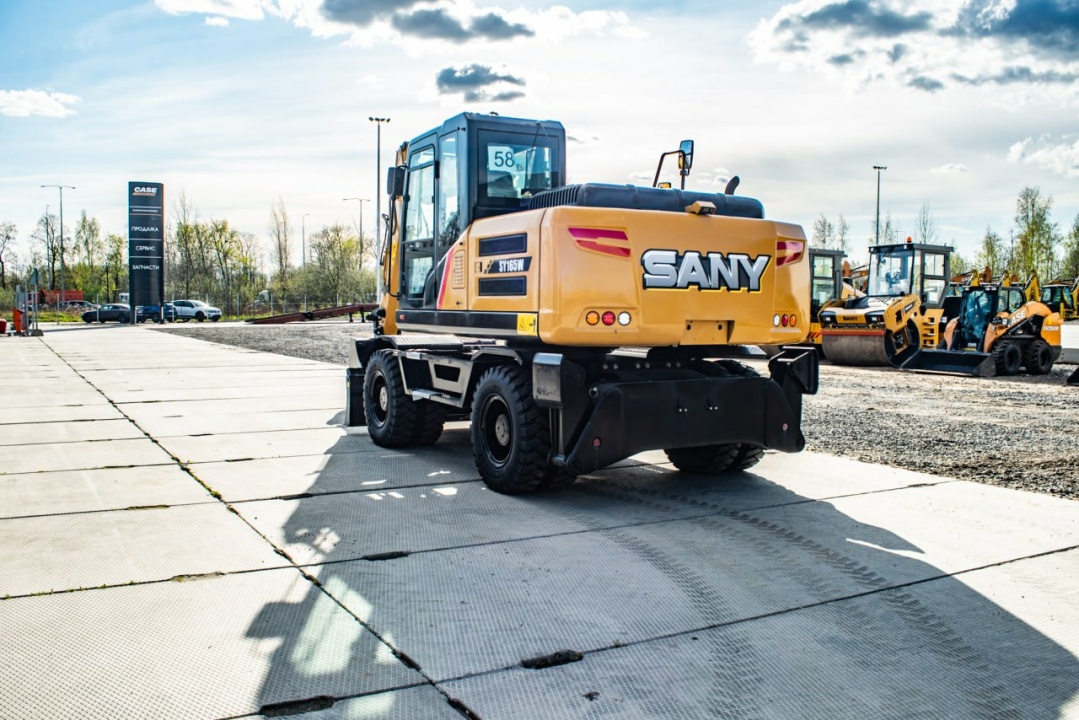 Колесный экскаватор SANY SY165W